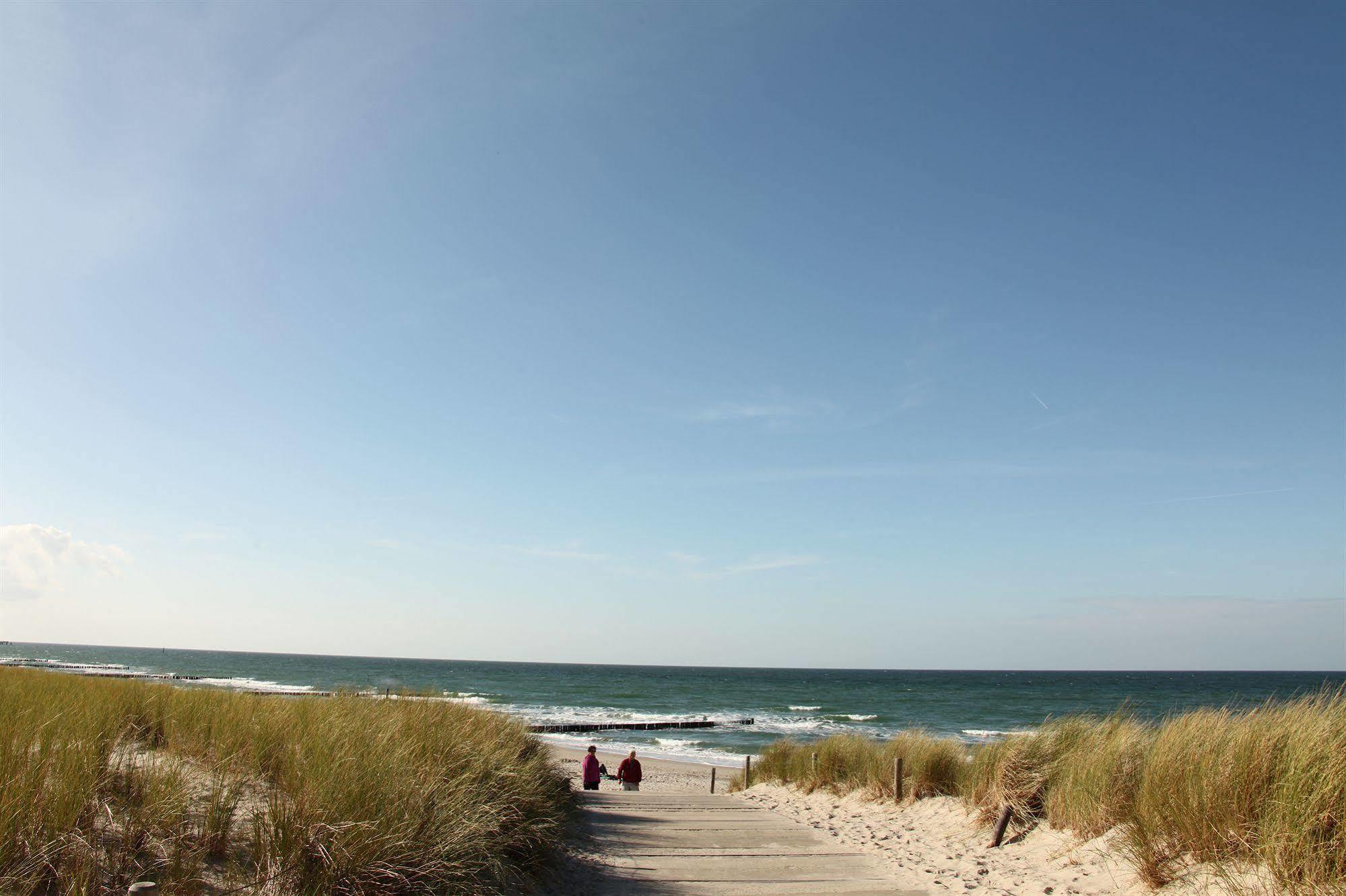 Strandhotel Deichgraf Graal-Mueritz Exteriör bild